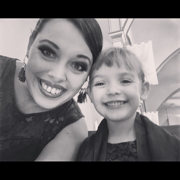 Meet your Posher, Britney - Picture 6 of 6